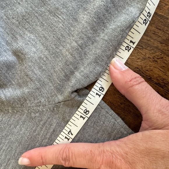 Banana Republic | Gray Merino Wool Blend Crewneck Button Up Cardigan, Size LP - Picture 7 of 7